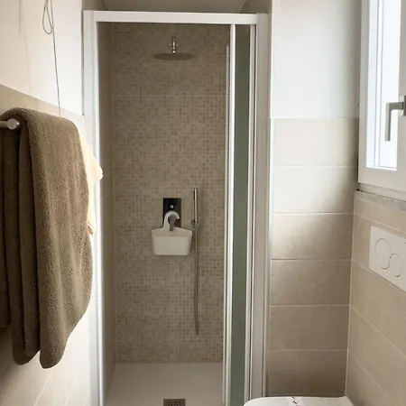 酒店 Miramare 诺利