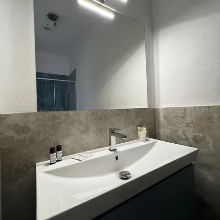 Miramare מלון 3*