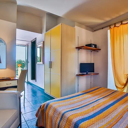 Miramare 3* Noli