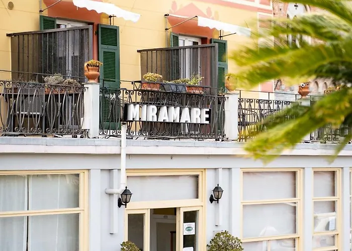Miramare מלון נולי